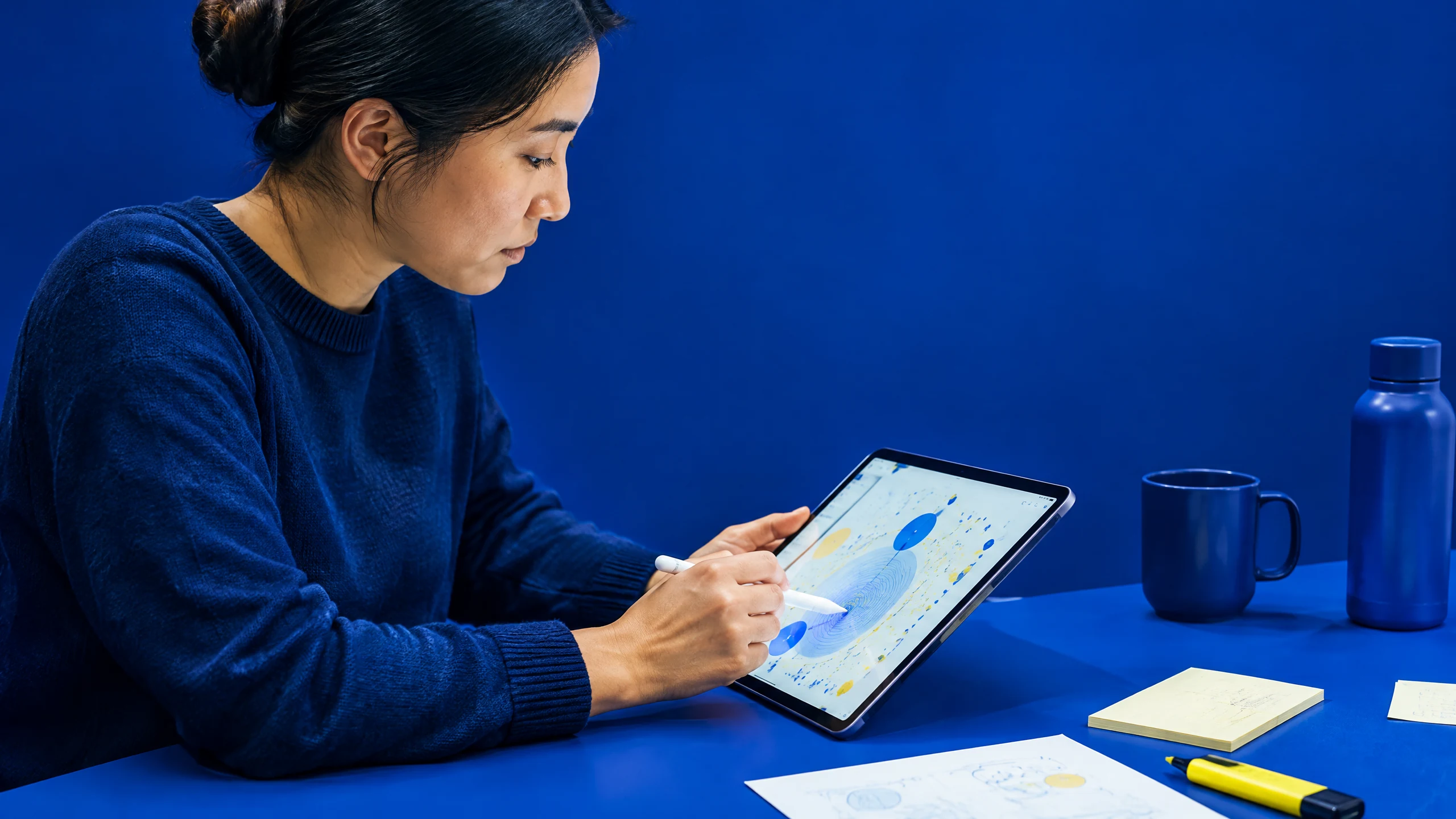 Analyst using a tablet